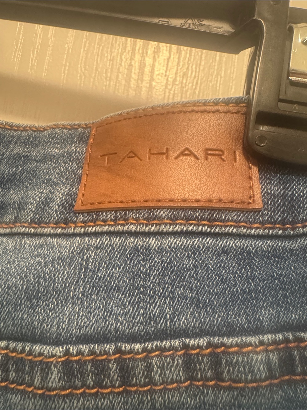 Tahari Chloe Fit Solution Women's Skinny Jeans - Size 6/28 - Picture 6 of 8